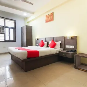3* Hotel Oyo 67810 Lals